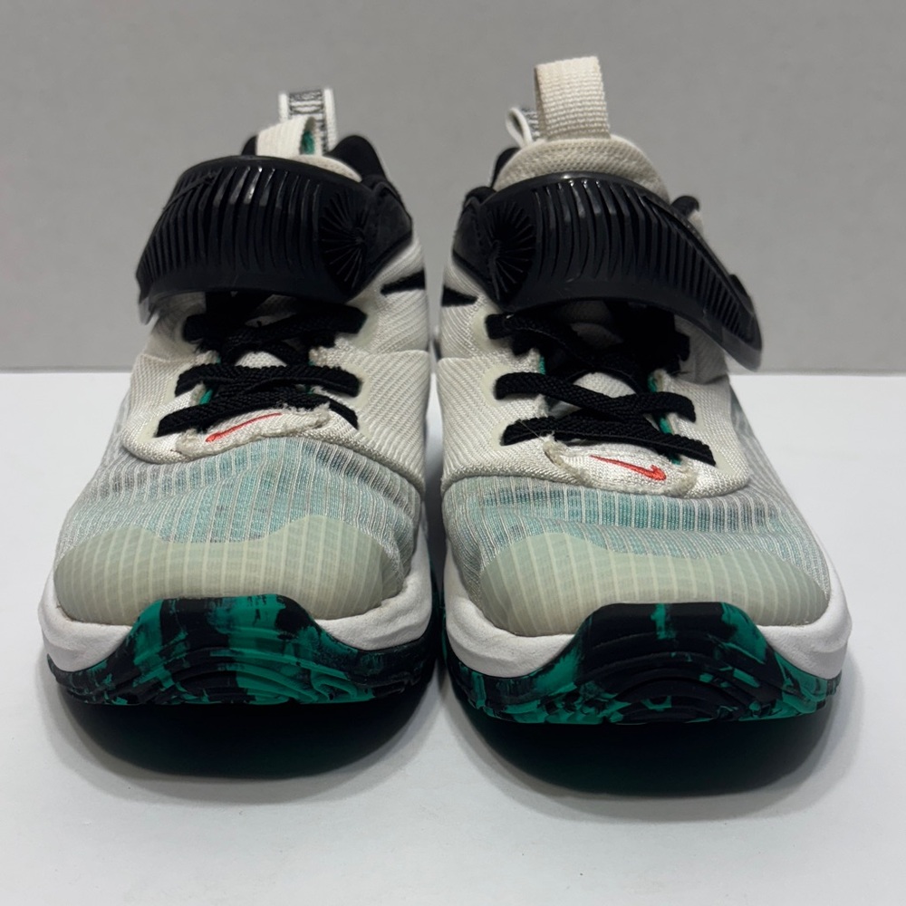 Nike Kids' Boys Black, White, and Green Sneakers Size 13.5